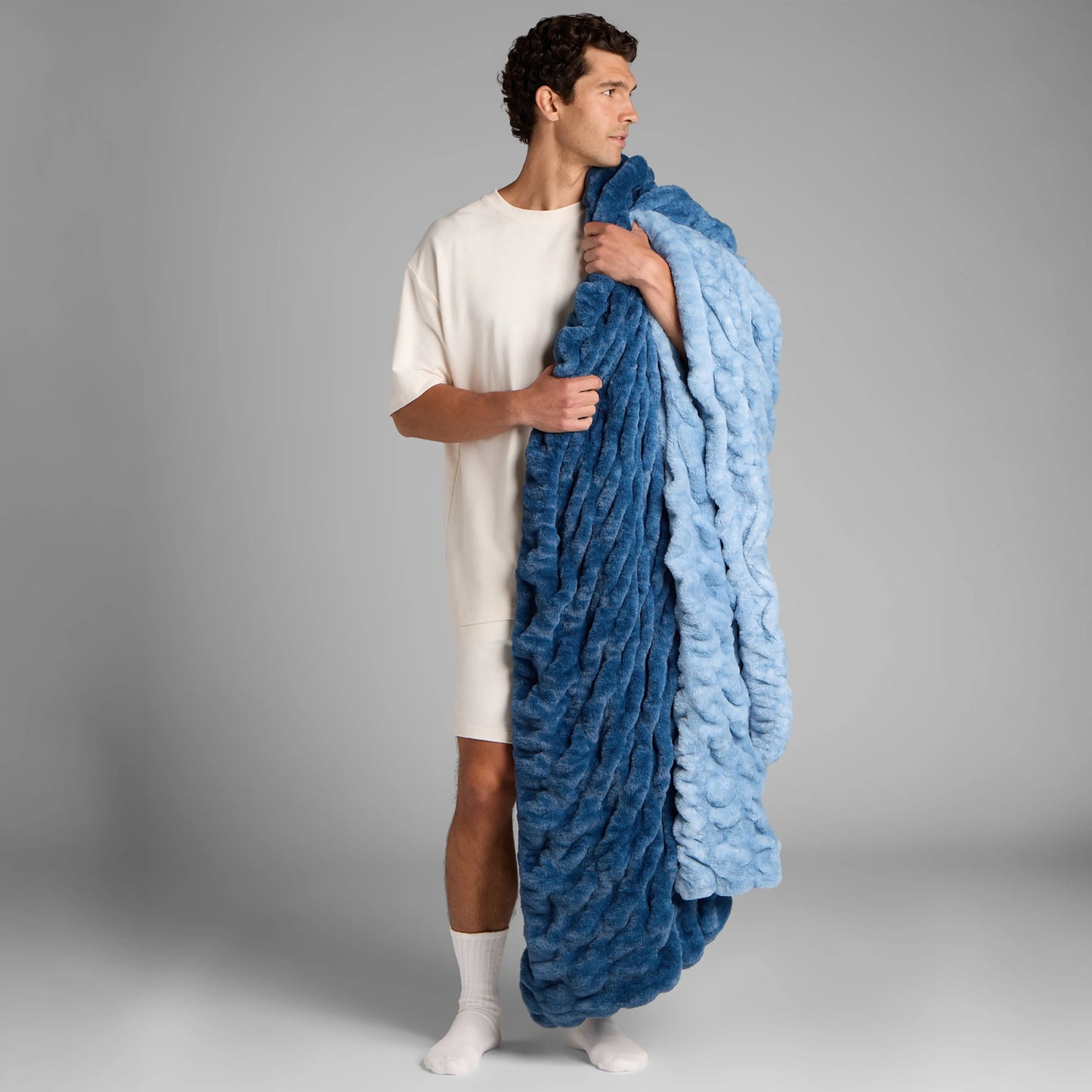 Comfrt Oversized Soft Throw Blanket | Extra-Large Cozy Plush Cover for Couch, Bed & Lounging – Lightweight Yet Warm