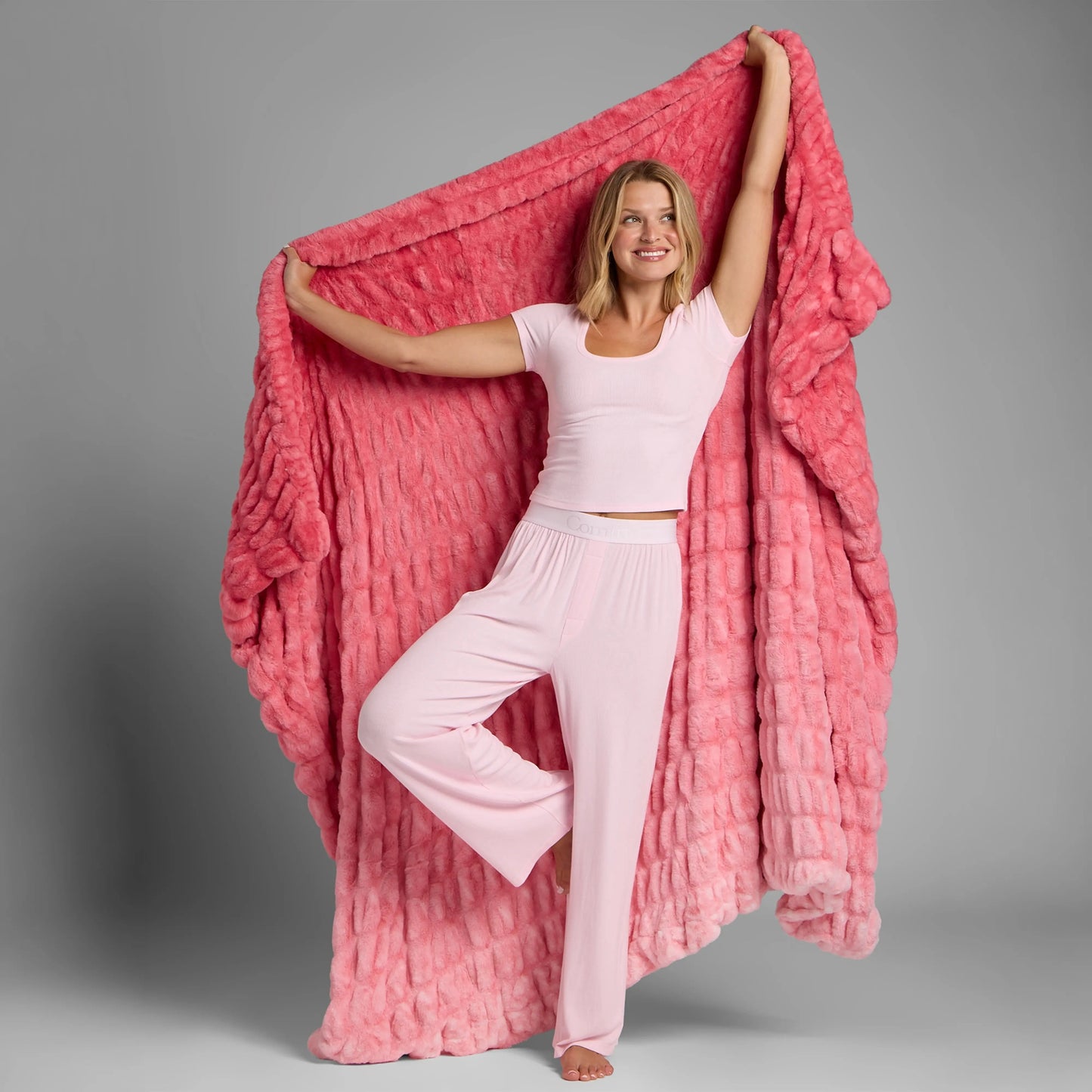 Comfrt Oversized Soft Throw Blanket | Extra-Large Cozy Plush Cover for Couch, Bed & Lounging – Lightweight Yet Warm